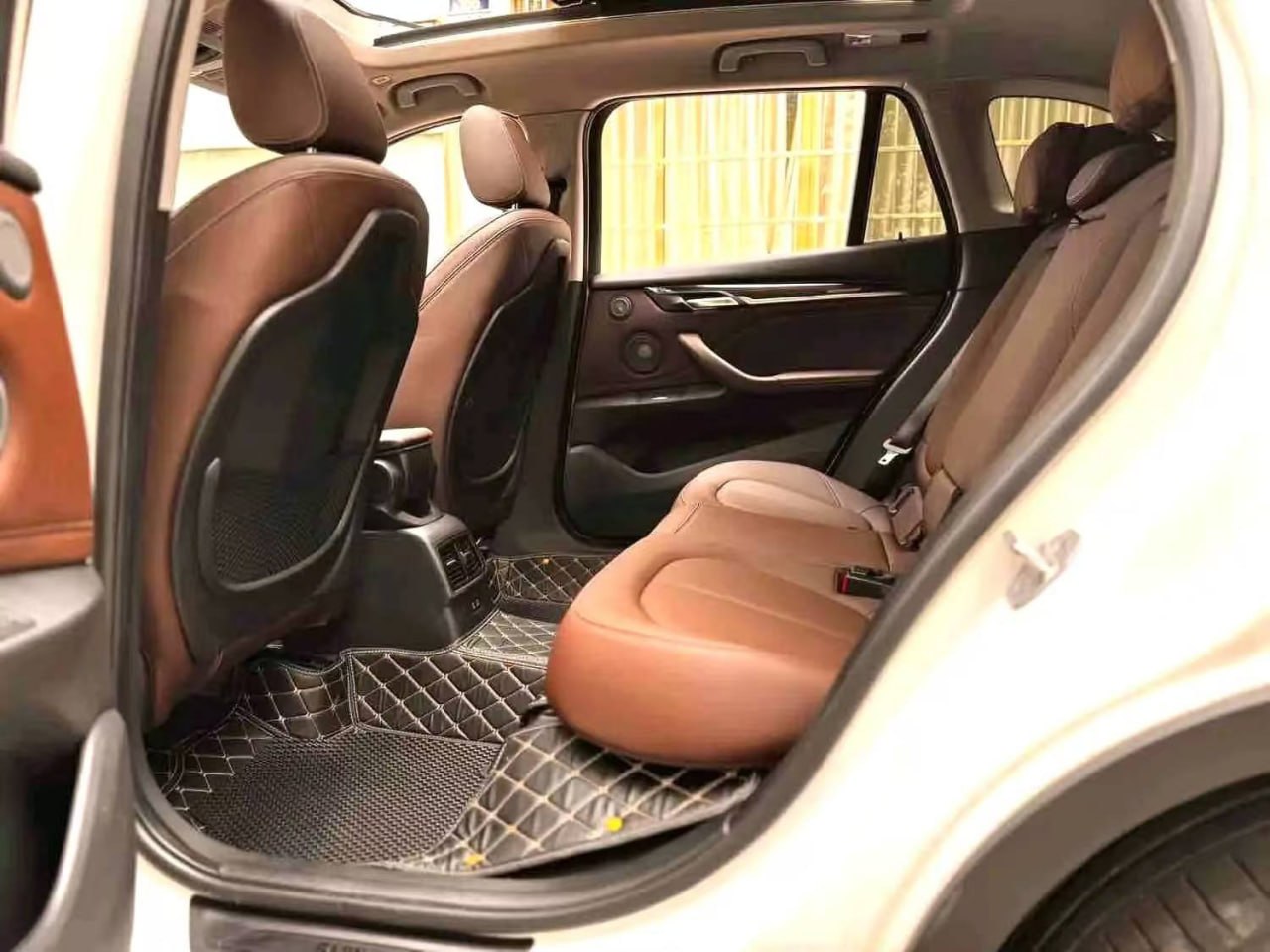 BMW X1 — Задний ряд сидений