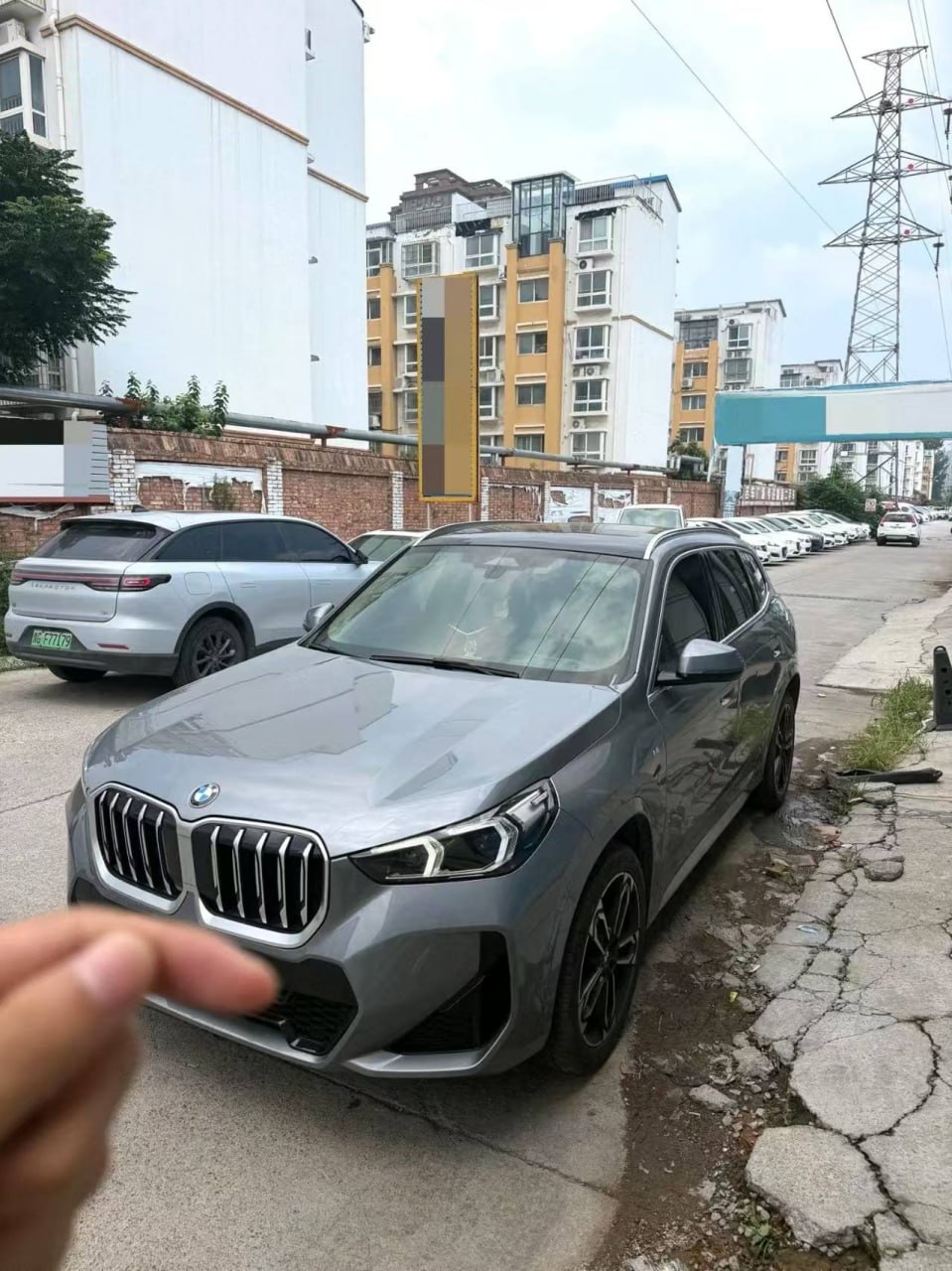 BMW X1 — фото автомобиля