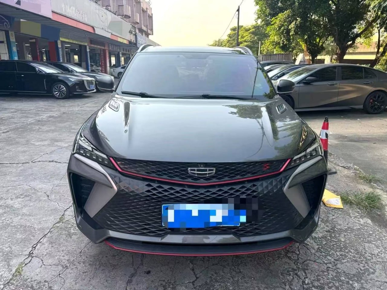 Geely Binyue COOL — Вид спереди