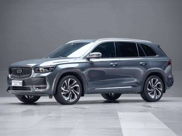 Серый Geely Monjaro 2023 — фото автомобиля