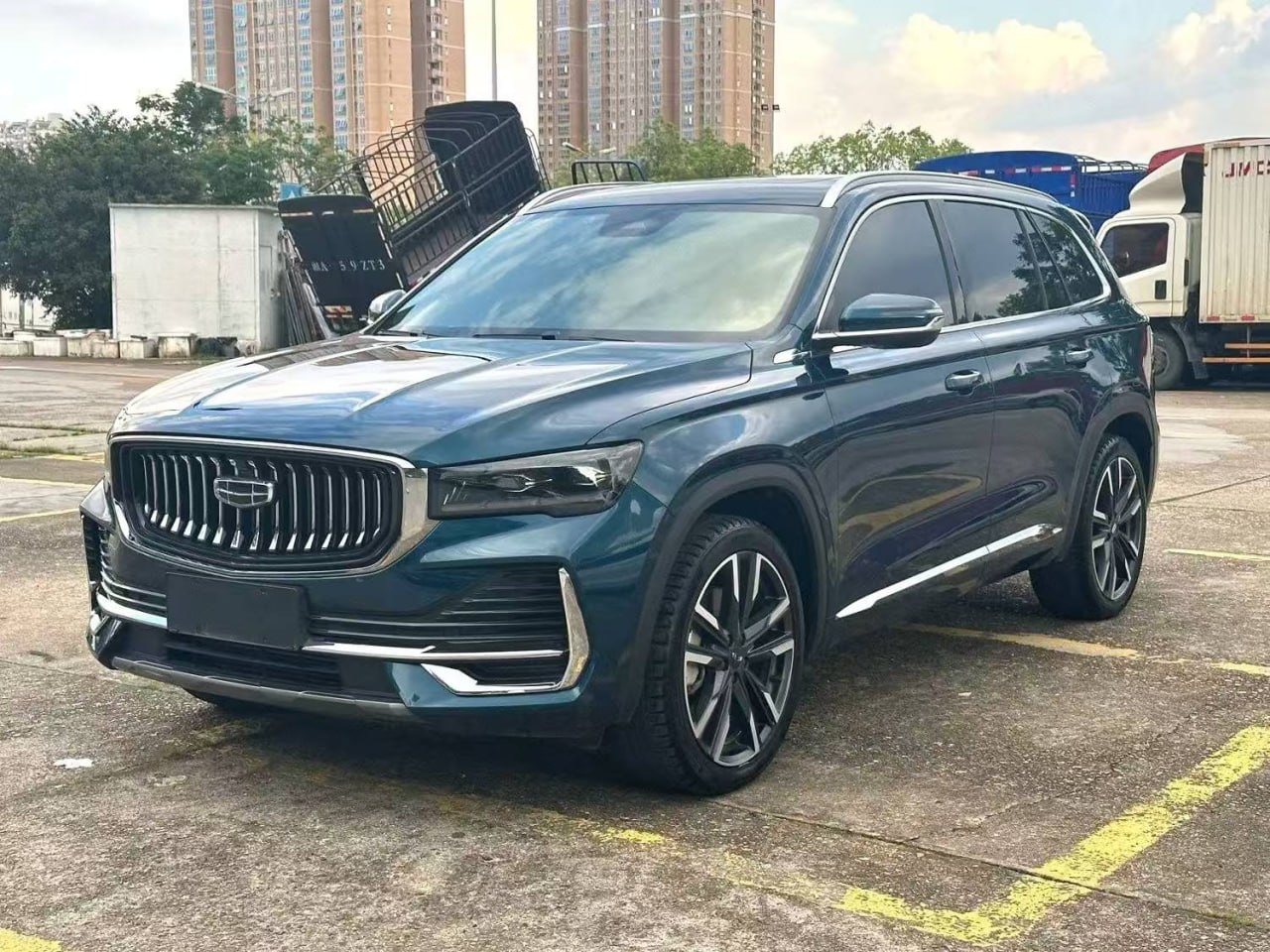 Geely Xingyue L — фото автомобиля