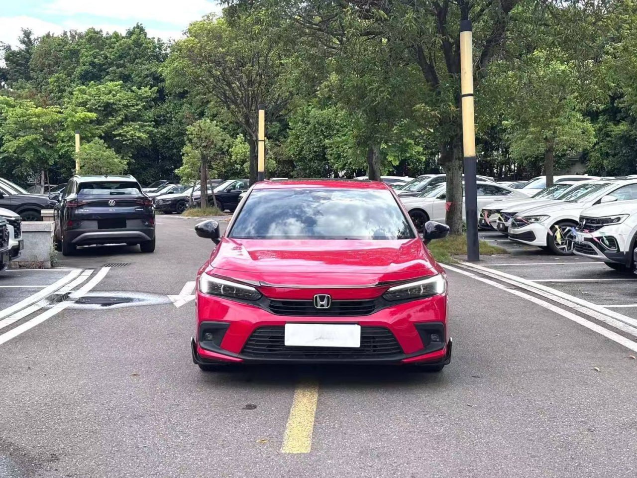 Honda Civic — Вид спереди