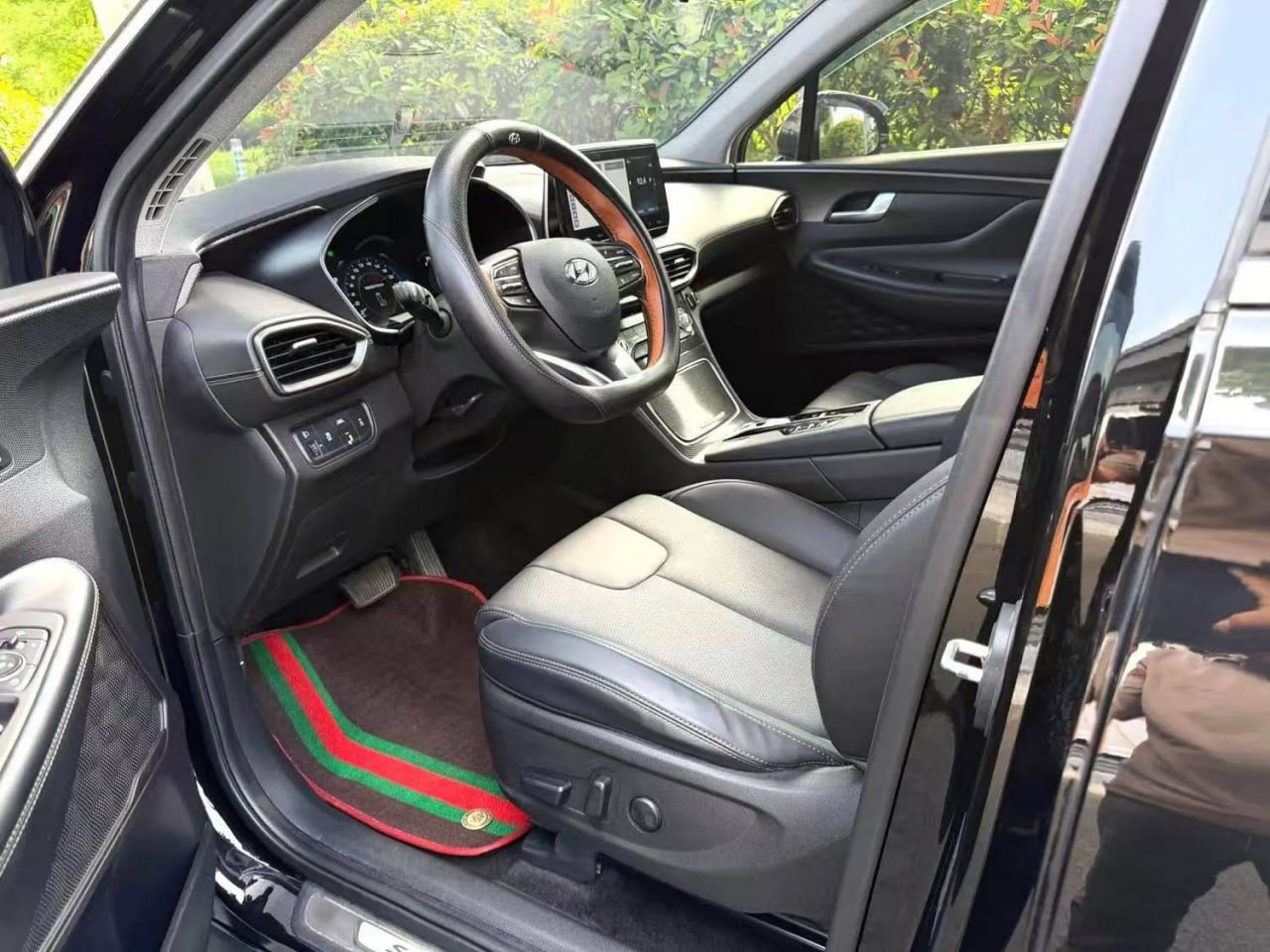 Hyundai Santa Fe — Место водителя