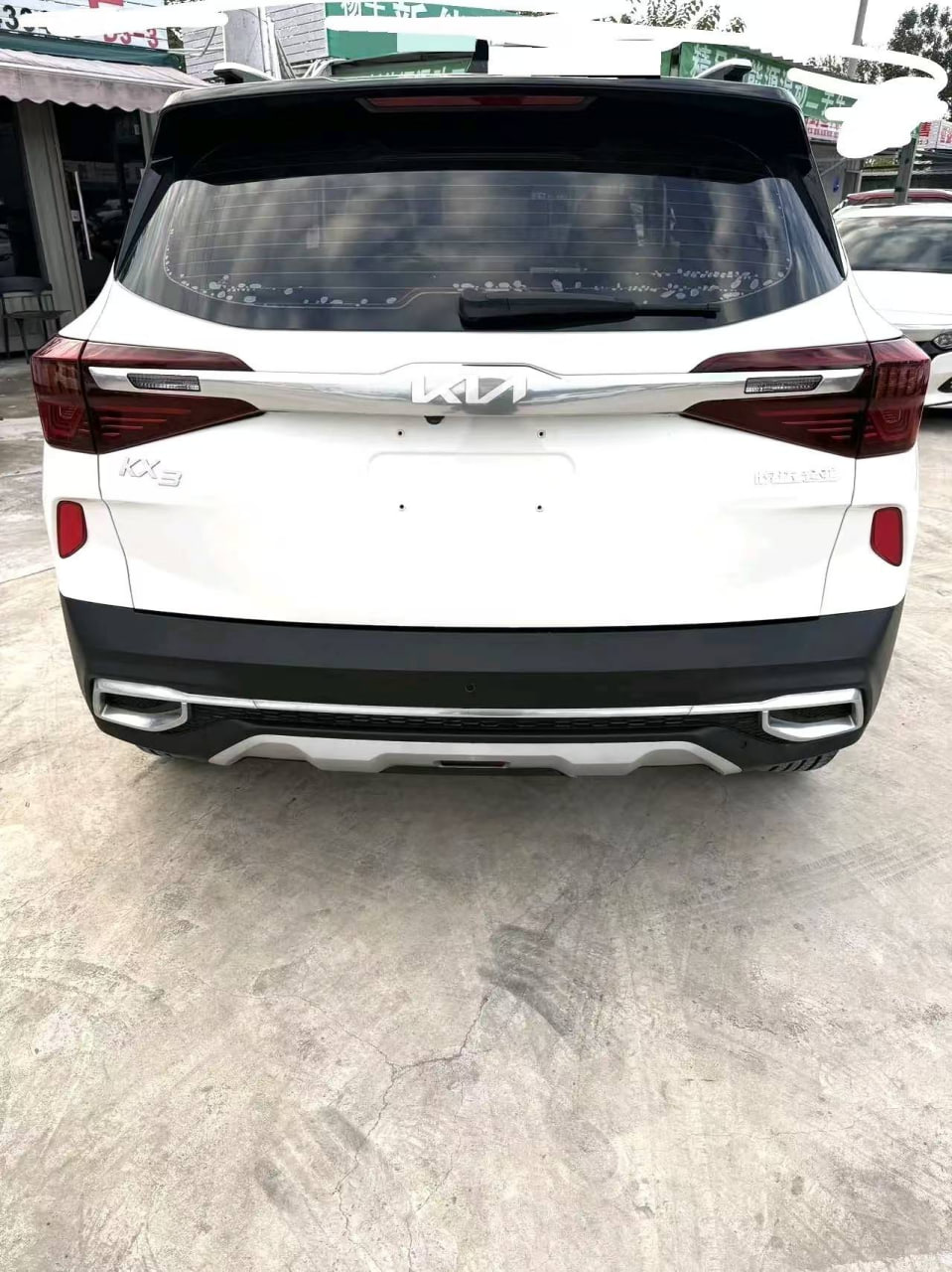 Kia KX3 — Вид сзади