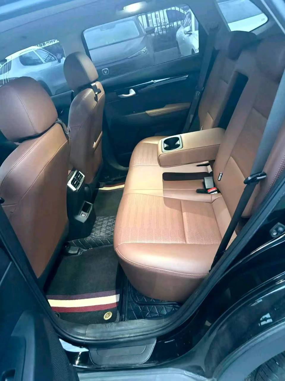 Kia Sportage Ace — фото автомобиля 8