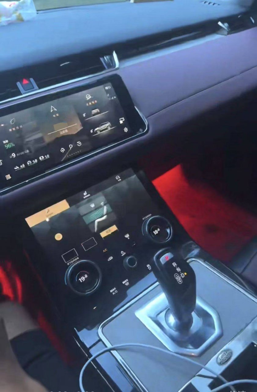 Land Rover Range Rover Evoque L — Центральная консоль