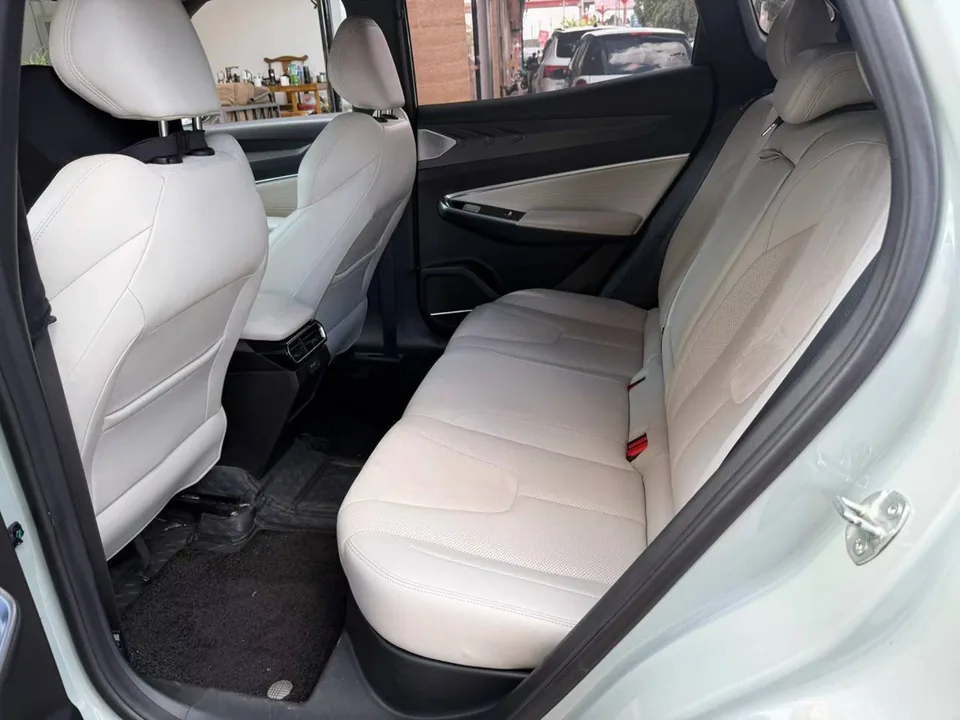 Geely Boyue Cool — Задние сиденья