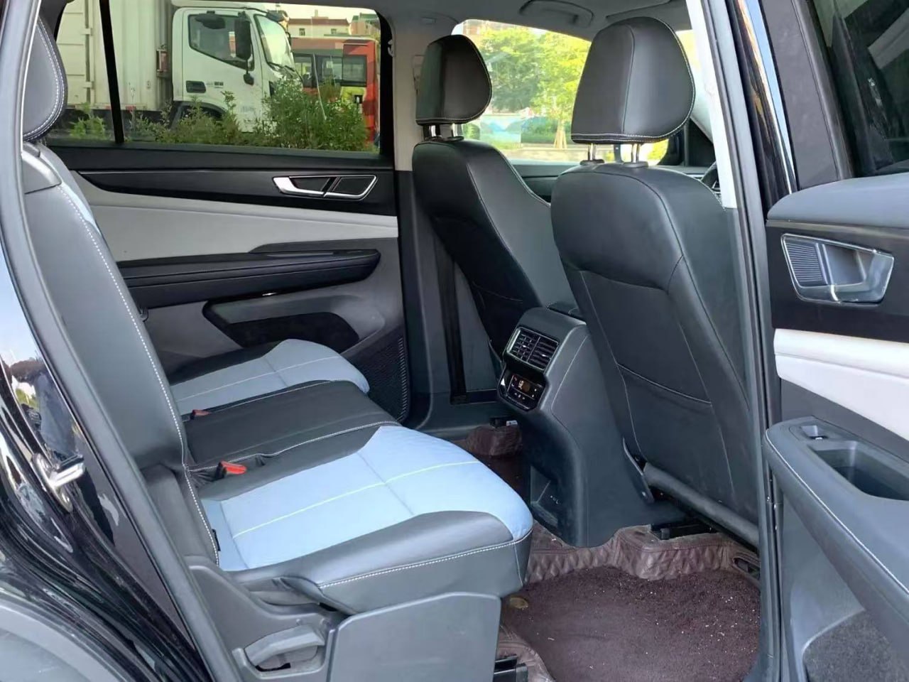 Volkswagen Teramont — Второй ряд сидений